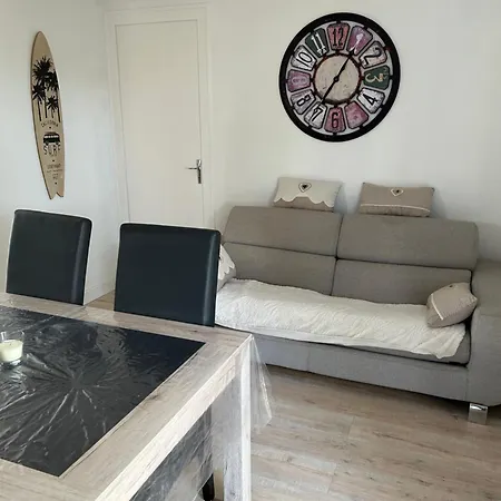 Jolie Maison Les Pins Et La Pour 4 Personnes Hébergement de vacances *