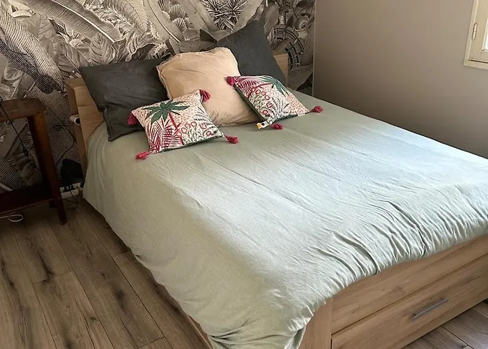 Jolie Maison Les Pins Et La Pour 4 Personnes Сasa de vacaciones