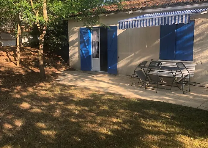 Jolie Maison Les Pins Et La Pour 4 Personnes Сasa de vacaciones *