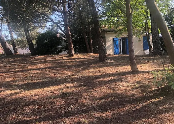 Jolie Maison Les Pins Et La Pour 4 Personnes Сasa de vacaciones *